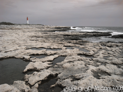 Plage La Couronne et son phare.